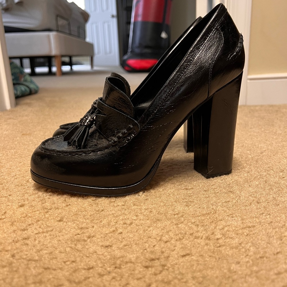 Vince Camuto Cefinlyn